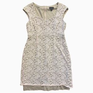 Connected Apparel Dress Light Pink Lace Women’s Size 16 Zipper Back